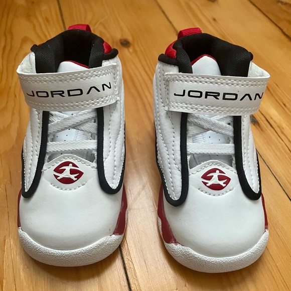 Toddler Jordan Pro Strong (TD), NIB never worn. White/black-gym red. Size 4C. - Picture 2 of 4